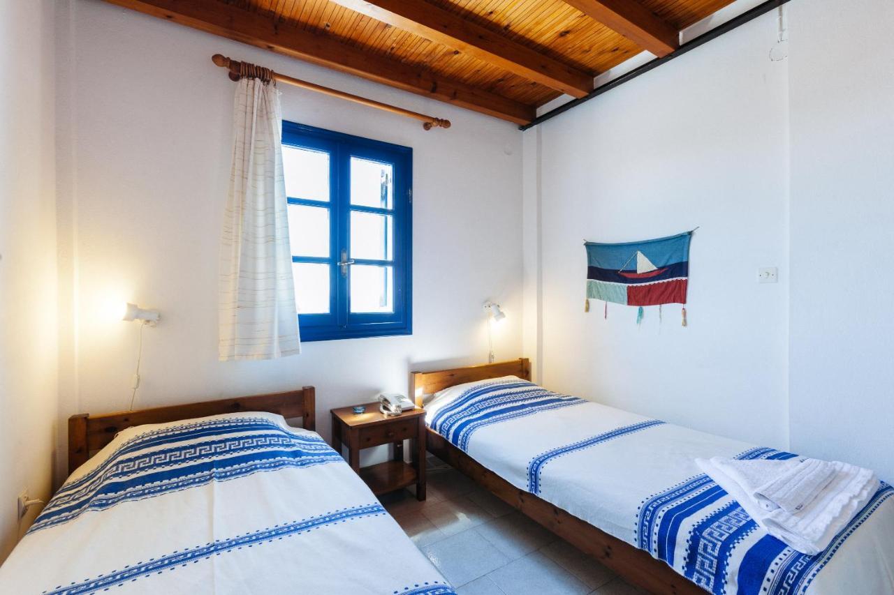 Thalassitis Coastal Apartments ペリヴォラス エクステリア 写真