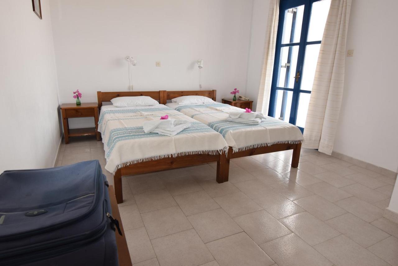Thalassitis Coastal Apartments ペリヴォラス エクステリア 写真