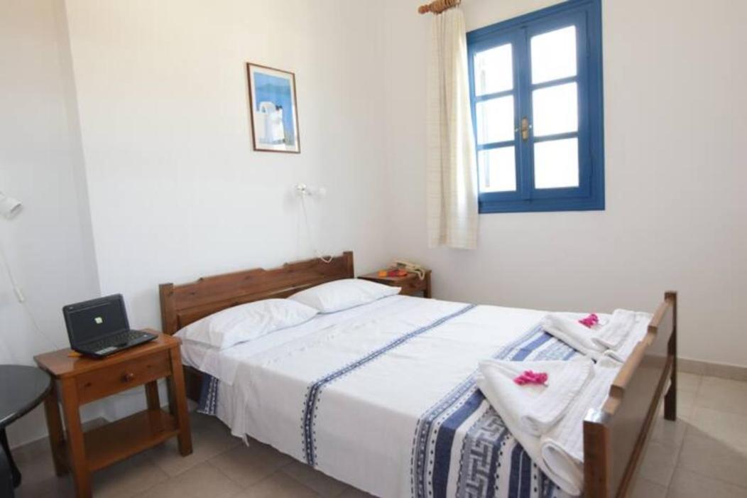 Thalassitis Coastal Apartments ペリヴォラス エクステリア 写真