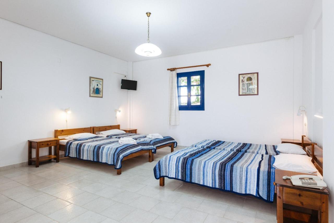 Thalassitis Coastal Apartments ペリヴォラス エクステリア 写真