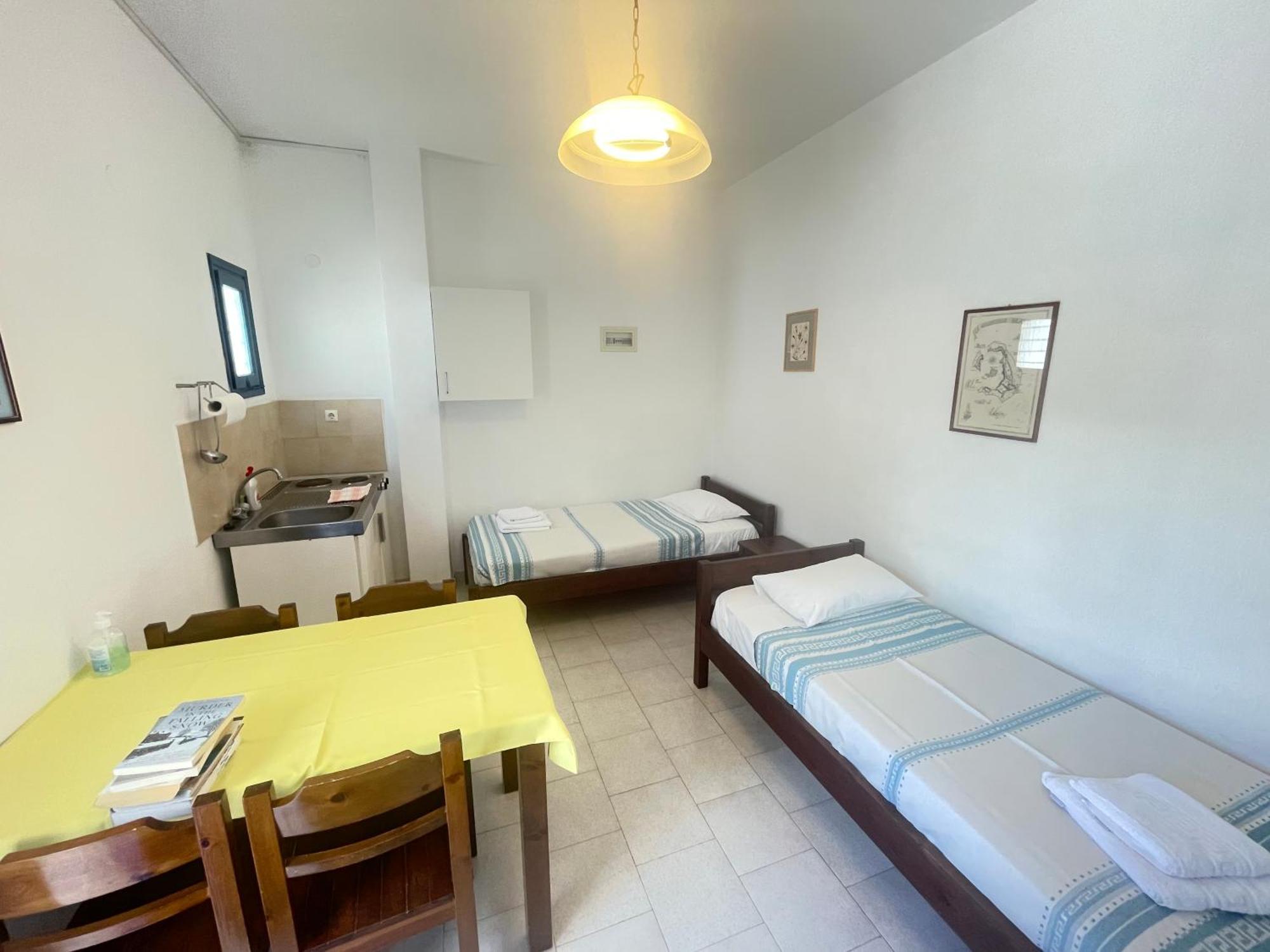 Thalassitis Coastal Apartments ペリヴォラス エクステリア 写真